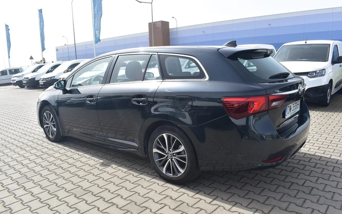 Toyota Avensis cena 56300 przebieg: 120679, rok produkcji 2017 z Olsztynek małe 466